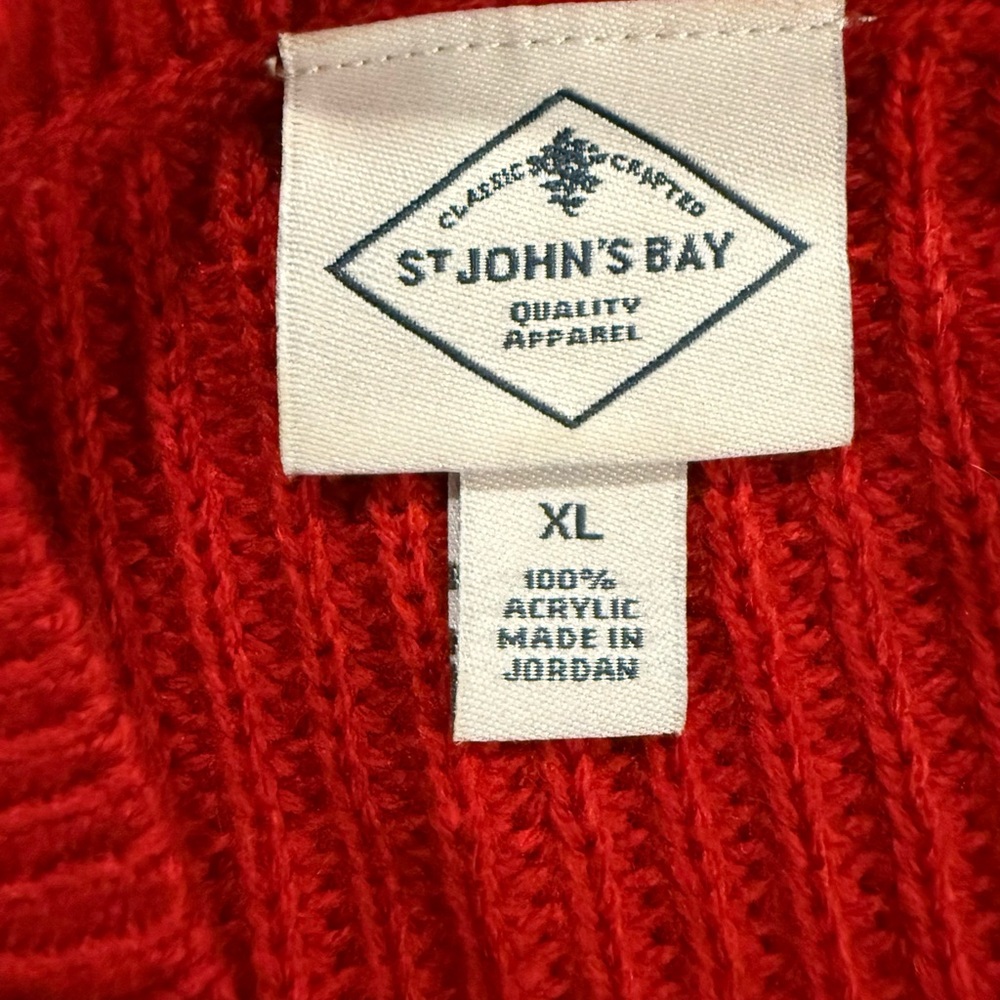 EUC. St. John's Bay Vibrant Red Crew Neck Sweater. PTP 24”, Length 28” - Picture 3 of 5